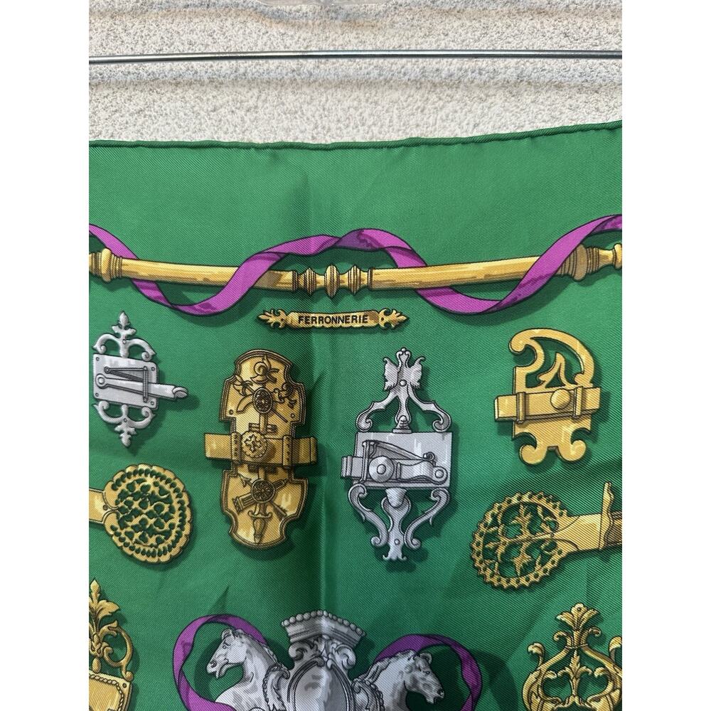 RARE VINTAGE HERMES Silk Scarf "Ferronnerie" - Picture 2 of 4